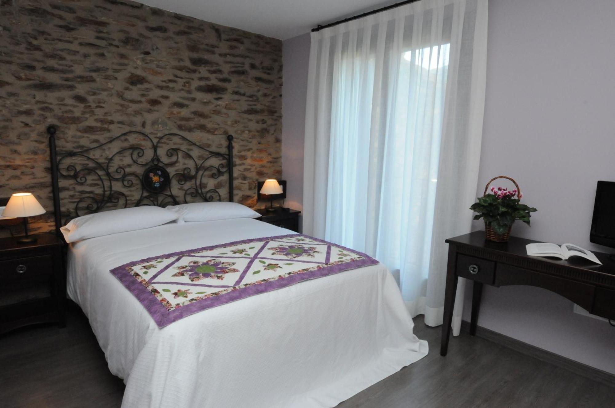 Casa Rural La Comella Tirvia Экстерьер фото