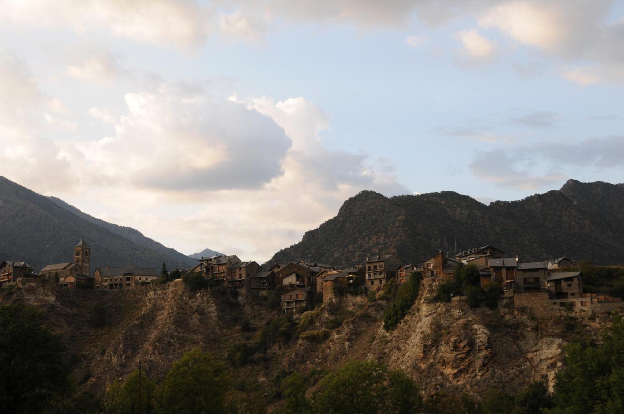 Casa Rural La Comella Tirvia Экстерьер фото