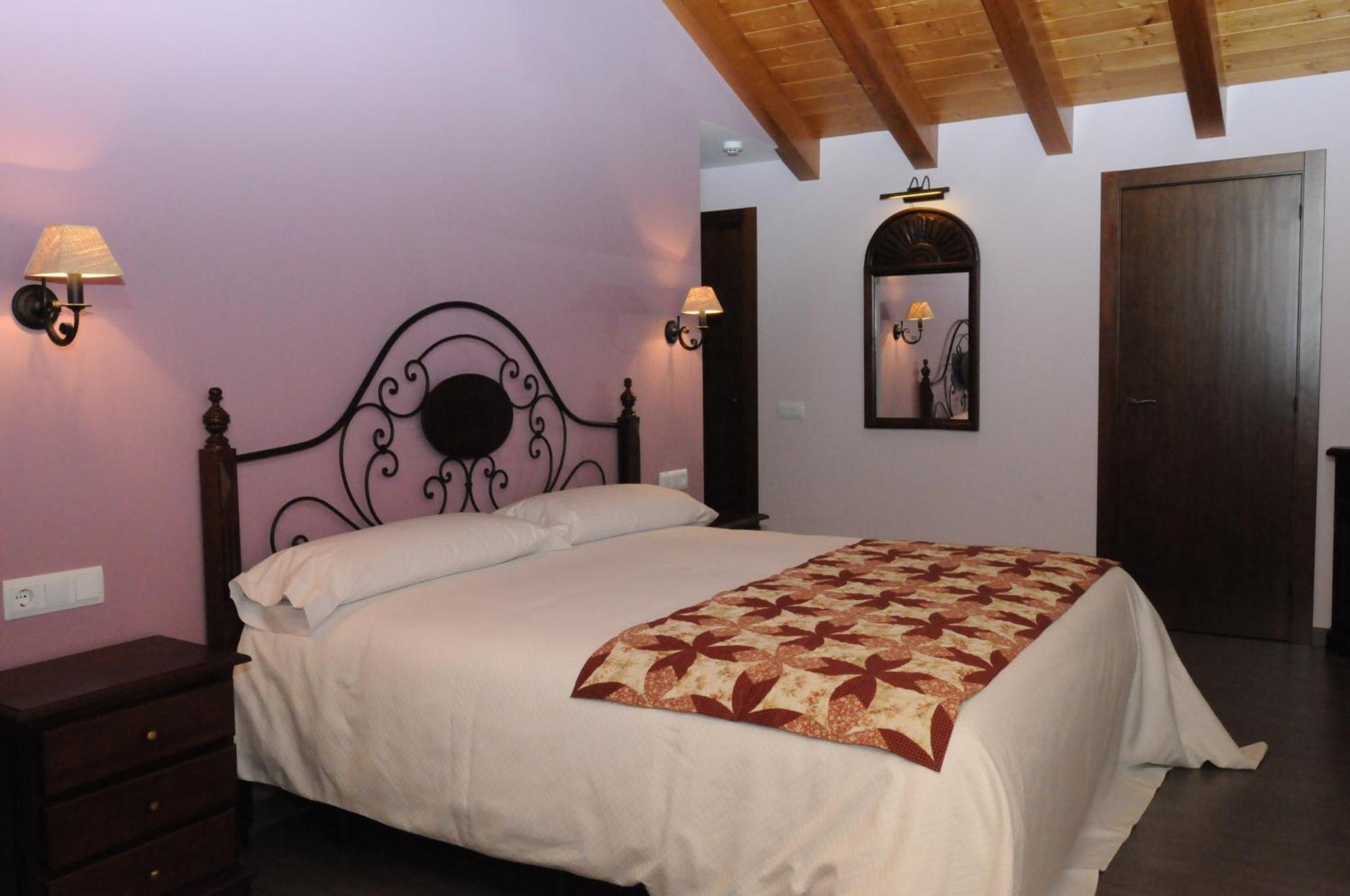 Casa Rural La Comella Tirvia Экстерьер фото