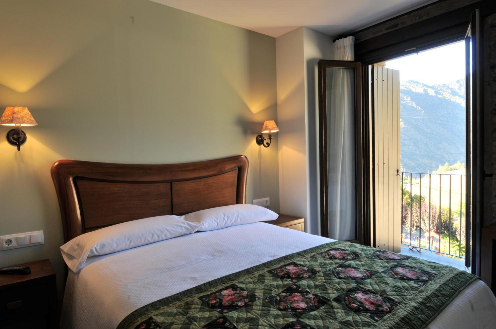 Casa Rural La Comella Tirvia Экстерьер фото