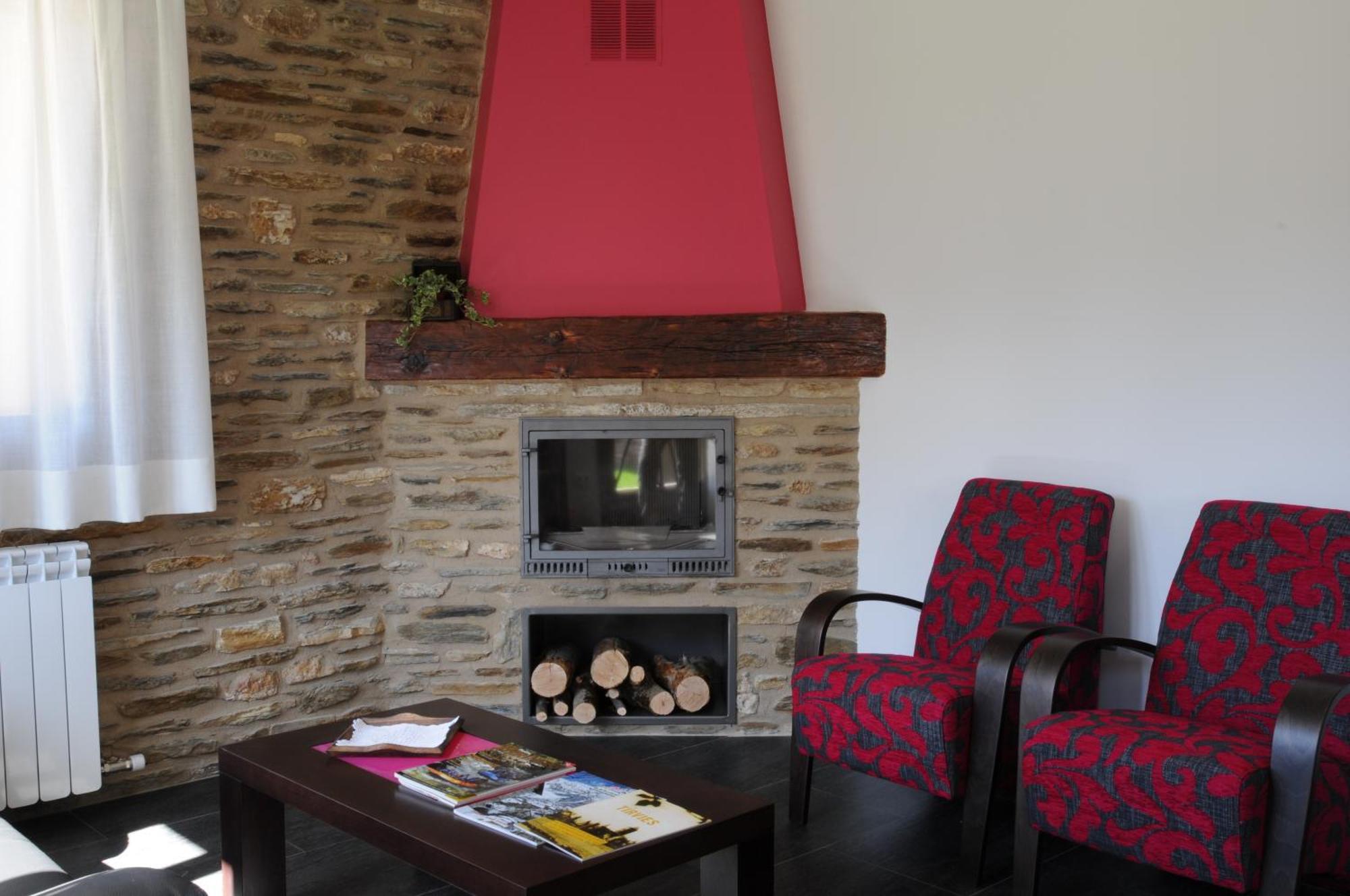 Casa Rural La Comella Tirvia Экстерьер фото